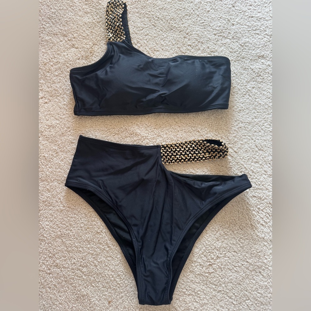 Black One-Shoulder Bikini Set